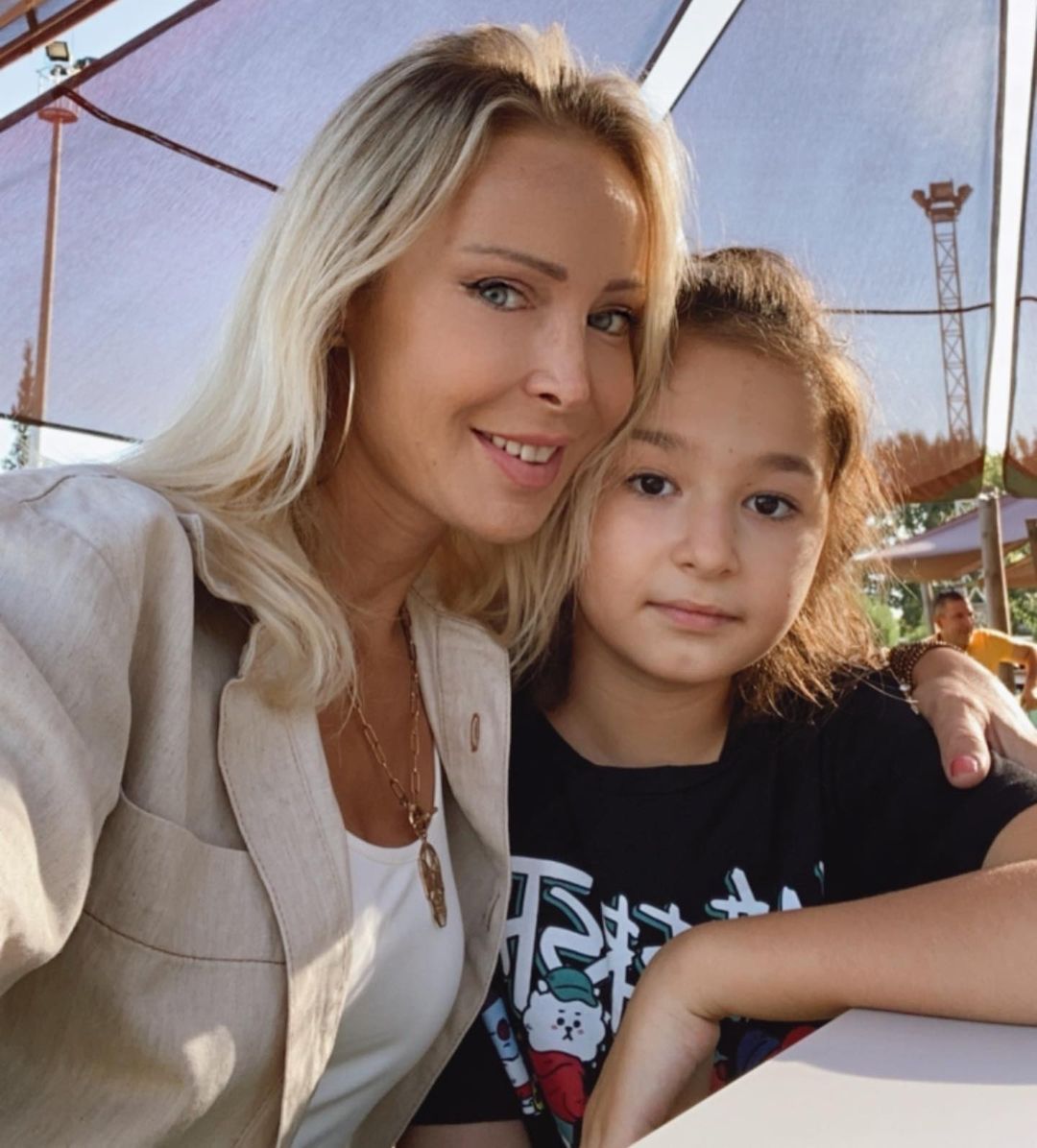 İbrahim Tatlıses ile Ayşegül Yıldız'ın kızları Elif Ada Tatlıses son haliyle görenleri hayrete düşürdü 25