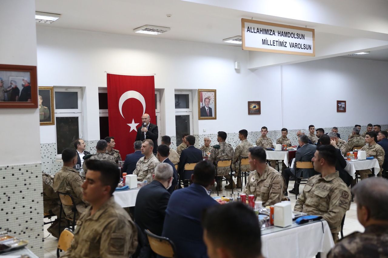 Bakan Soylu: Onları yok etme madalyası sizin boynunuza takılacaktır 9