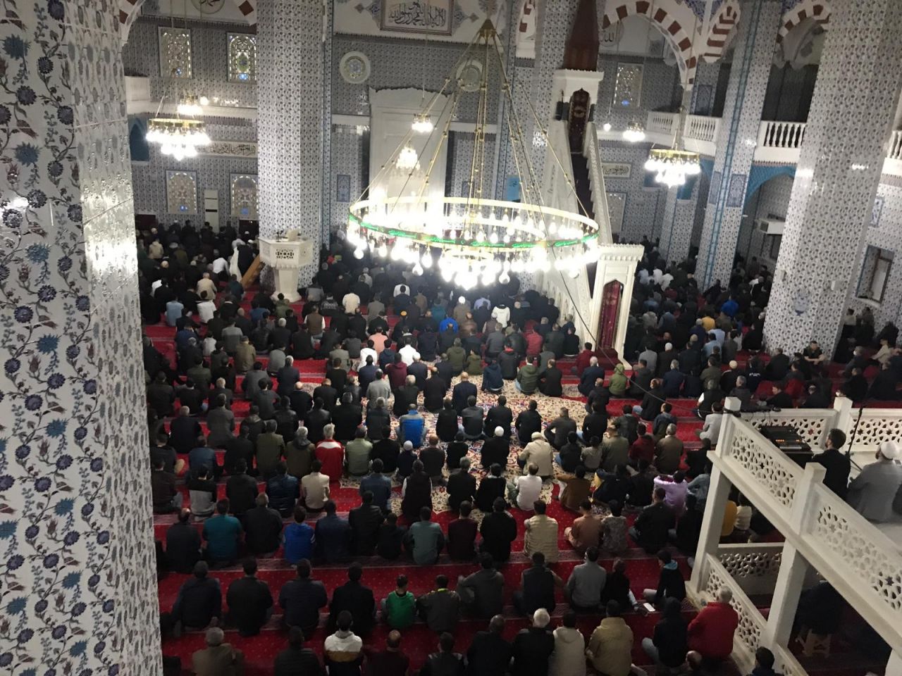 2 yıllık özlem sona erdi: Türkiye’de ilk bayram namazı Iğdır’da kılındı 1