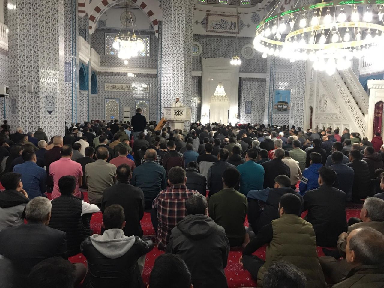 2 yıllık özlem sona erdi: Türkiye’de ilk bayram namazı Iğdır’da kılındı 7