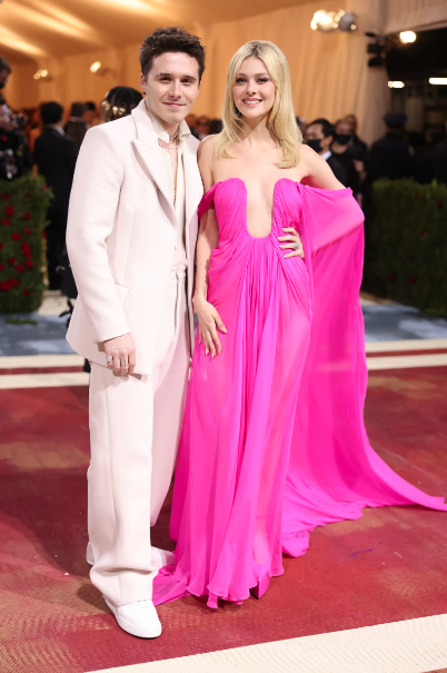 Met Gala 2022 gerçekleşti! Kim Kardashian kostümüyle kırmızı halıya damga vurdu 13