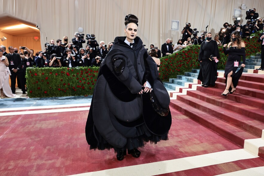 Met Gala 2022 gerçekleşti! Kim Kardashian kostümüyle kırmızı halıya damga vurdu 26