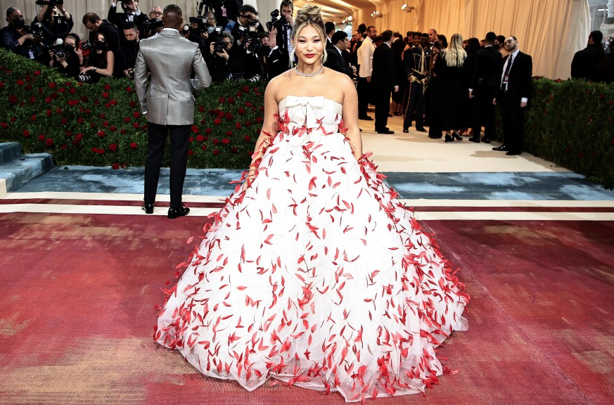 Met Gala 2022 gerçekleşti! Kim Kardashian kostümüyle kırmızı halıya damga vurdu 25