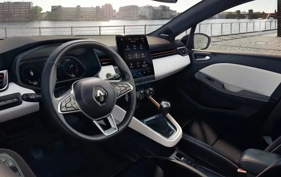 Renault Clio Fiyatları İçin Güncelleme geldi! Renault Clio 2022 Fiyat listesinde fark var 11