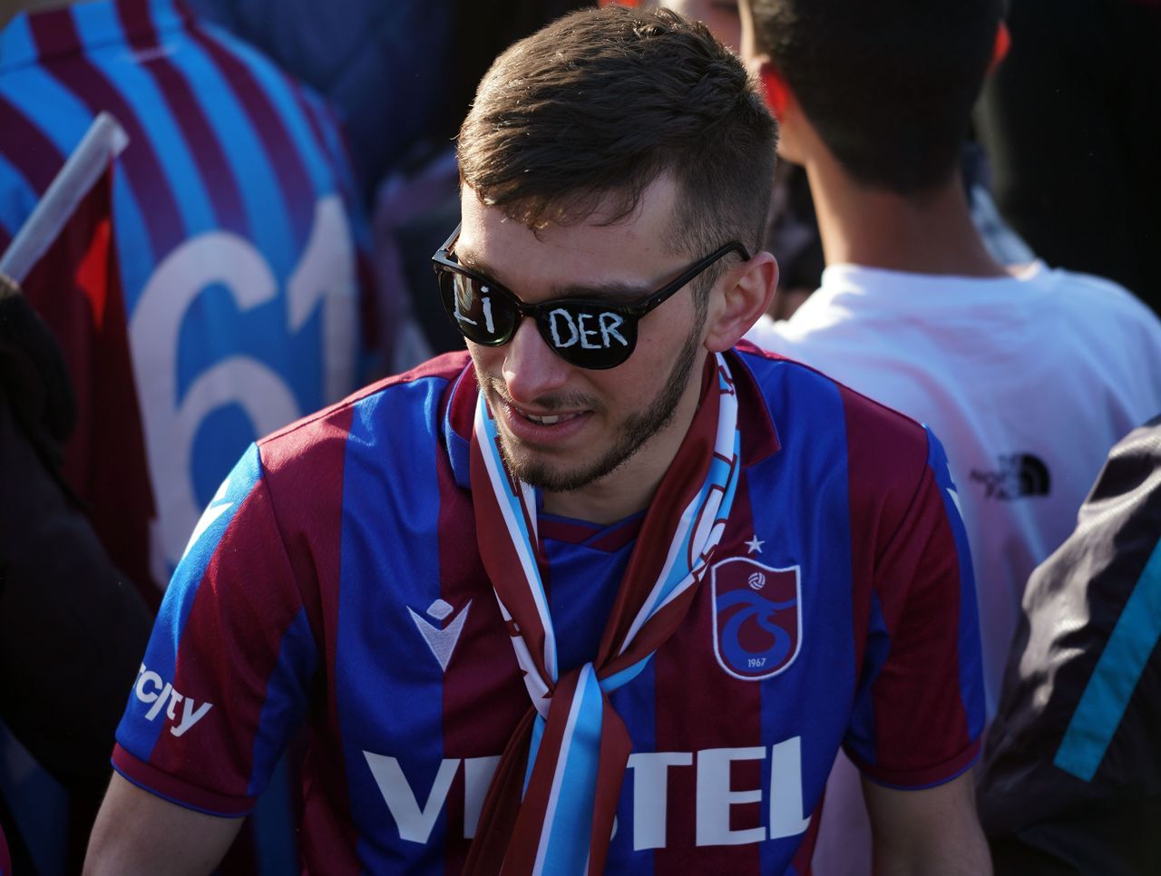 Trabzonspor, şampiyonluğu İstanbul’da kutladı! Yenikapı doldu taştı 5