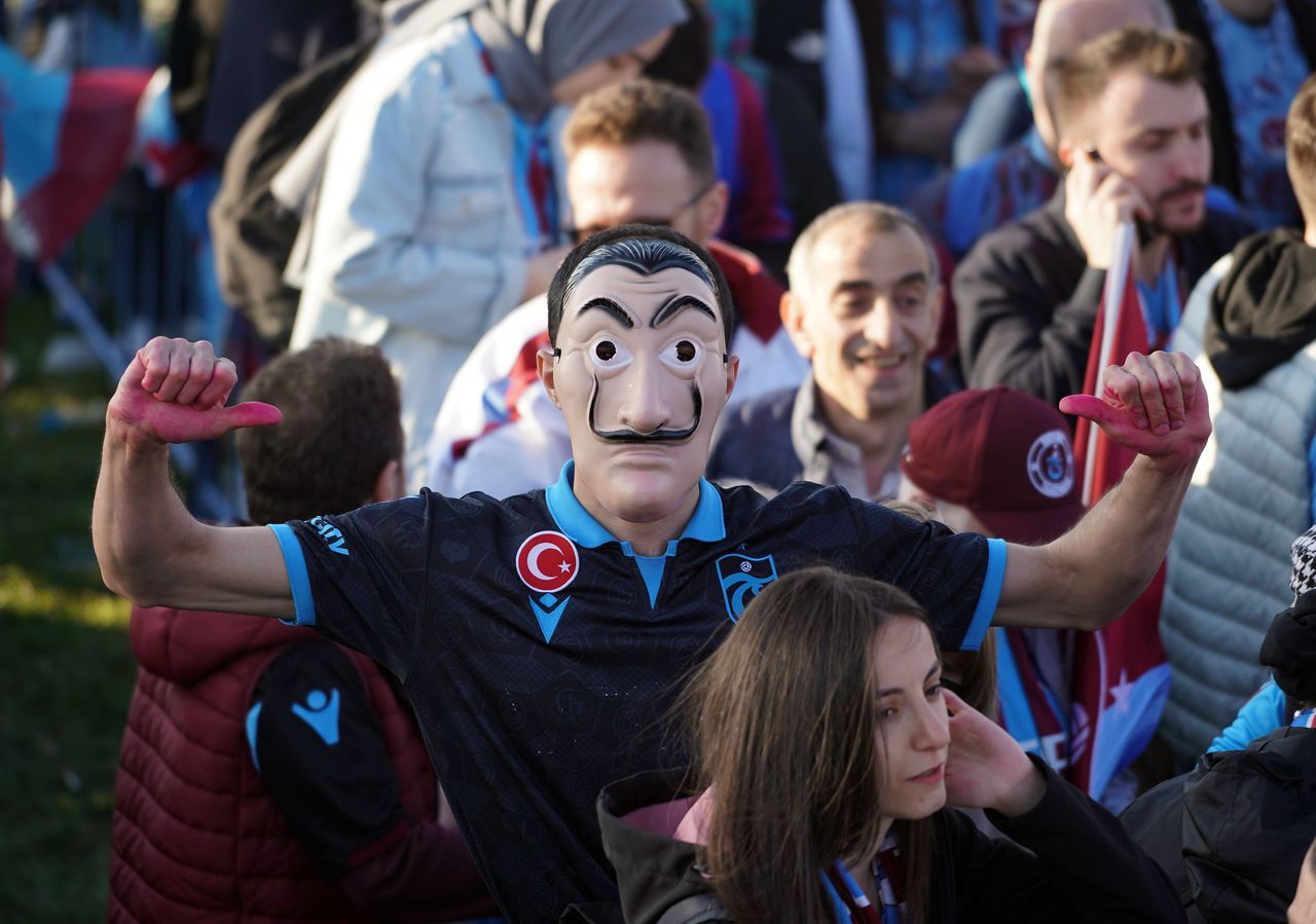 Trabzonspor, şampiyonluğu İstanbul’da kutladı! Yenikapı doldu taştı 6