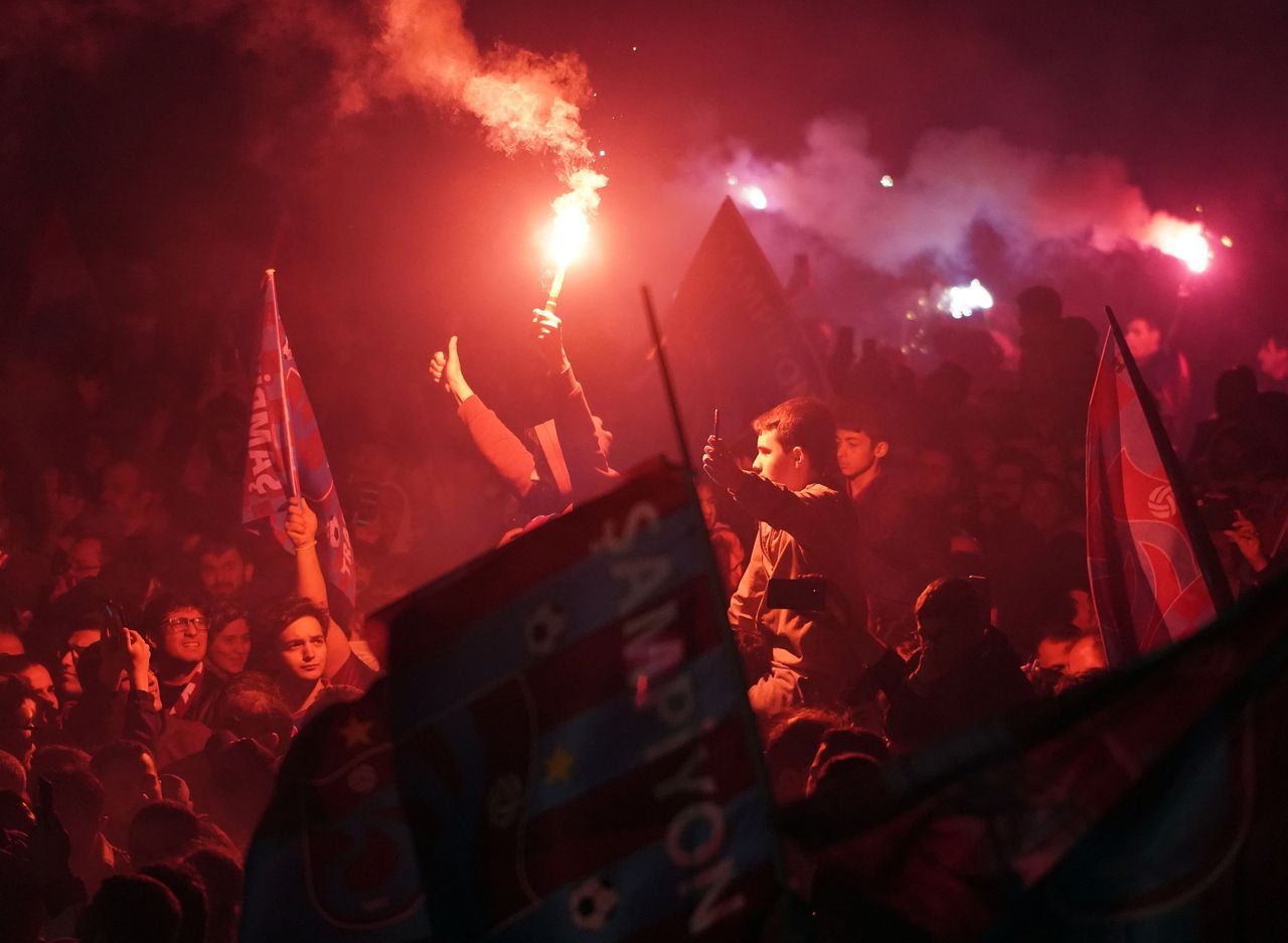 Trabzonspor, şampiyonluğu İstanbul’da kutladı! Yenikapı doldu taştı 16