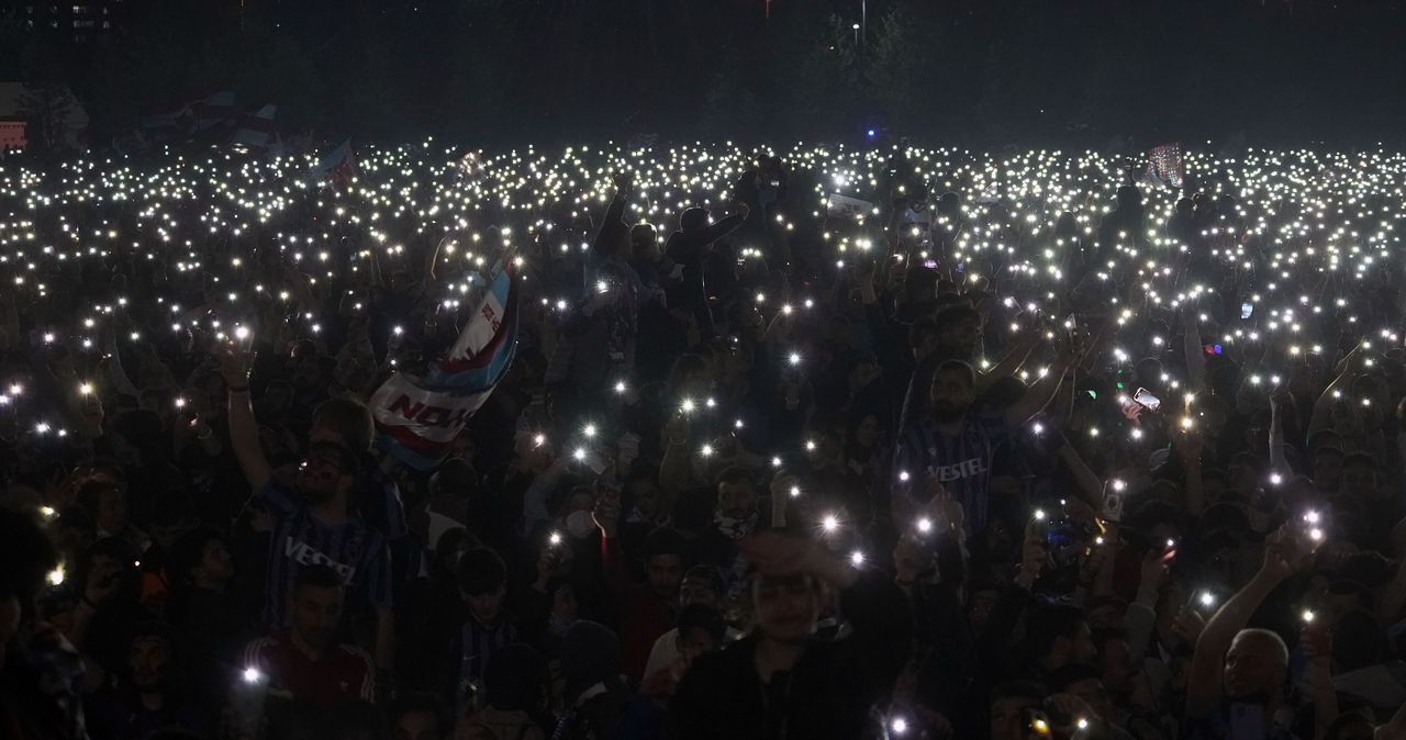 Trabzonspor, şampiyonluğu İstanbul’da kutladı! Yenikapı doldu taştı 25