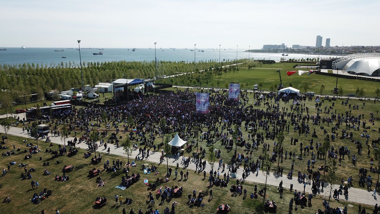 Trabzonspor, şampiyonluğu İstanbul’da kutladı! Yenikapı doldu taştı 30