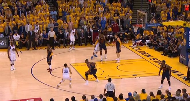 NBA'de sezon ödülleri sahiplerine kavuşuyor! 14