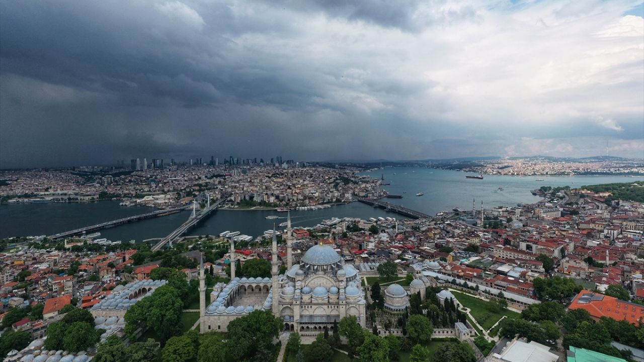 Meteoroloji saat verip uyardı: Sağanak yağış geliyor! 1