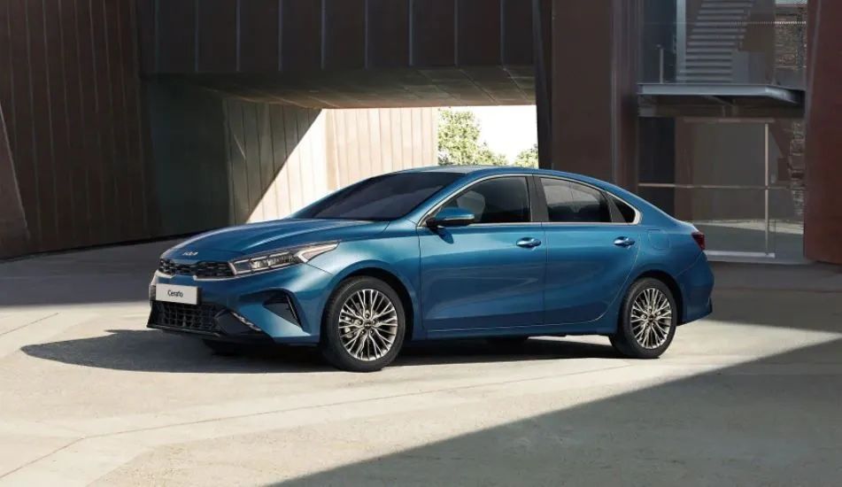 Kia Yeni Bombası Cerato İle Türkiye'de! 2022 Kia Cerato Satış Fiyatıyla sürpriz yaptı 1