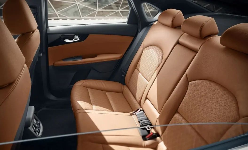 Kia Yeni Bombası Cerato İle Türkiye'de! 2022 Kia Cerato Satış Fiyatıyla sürpriz yaptı 7