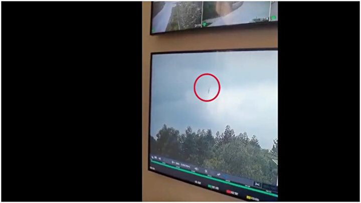 Çin'de yolcu uçağı kalkış sırasında alev aldı: 40'tan fazla yaralı var... 9