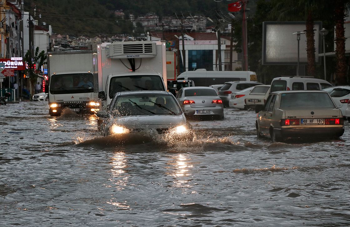 Meteoroloji'den sel ve su baskını uyarısı: Pek çok il risk altında! 2