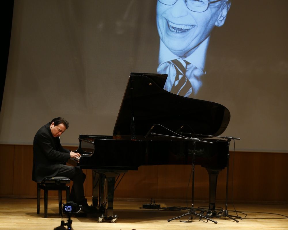 Fazıl Say’ın babası müzikolog ve yazar Ahmet Say dualarla son yolculuğuna uğurlandı 3