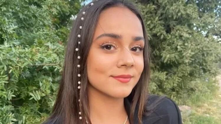 Survivor 2022'den Elendikten Sonra Sütyensiz Pozuyla Şampiyon Oldu! 1