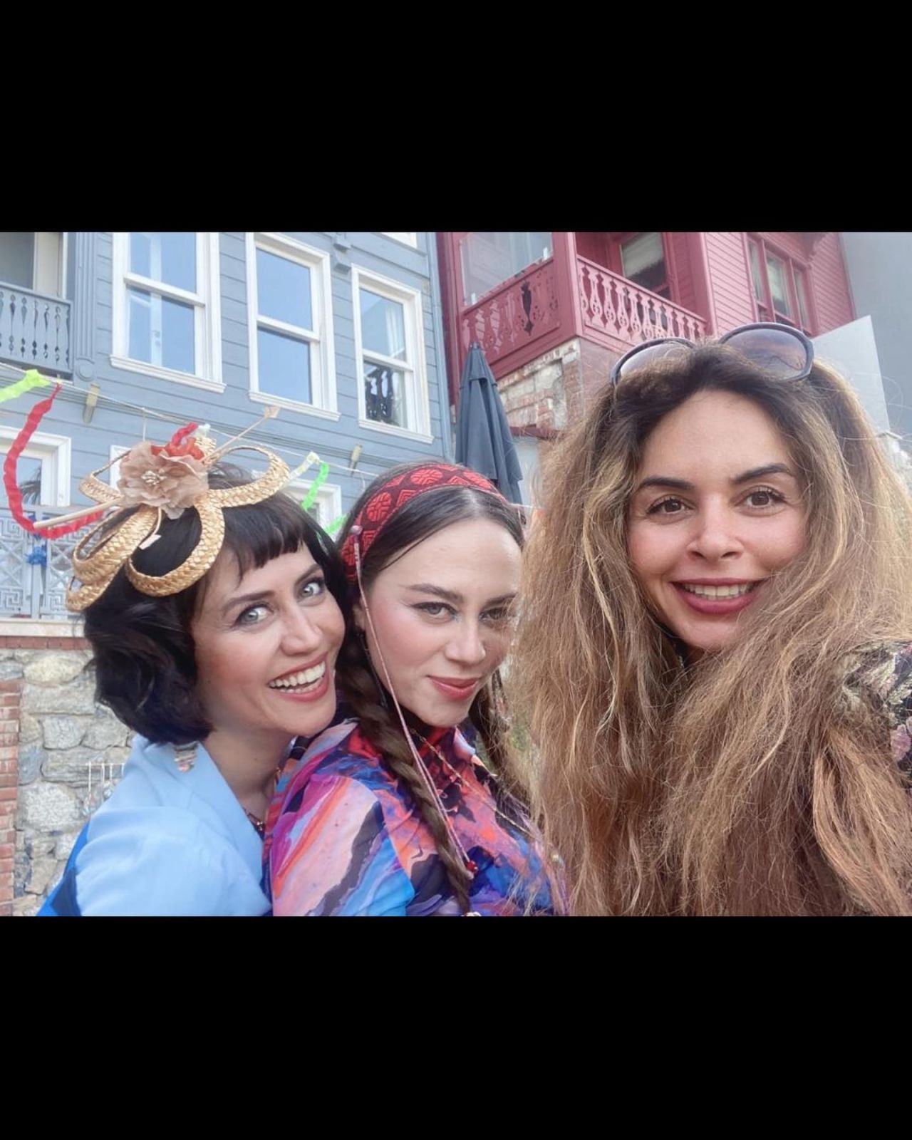 6 aylık hamile olan Demet Evgar kına gecesi düzenledi 4