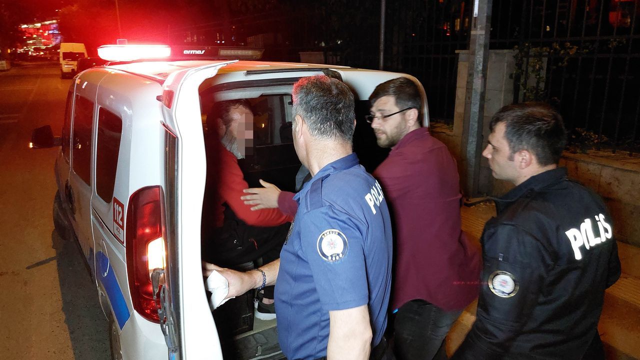 Samsun'da kadın avukata bıçaklı saldırı! Polis kan izlerini takip ederek sakdırganı yakaladı 6