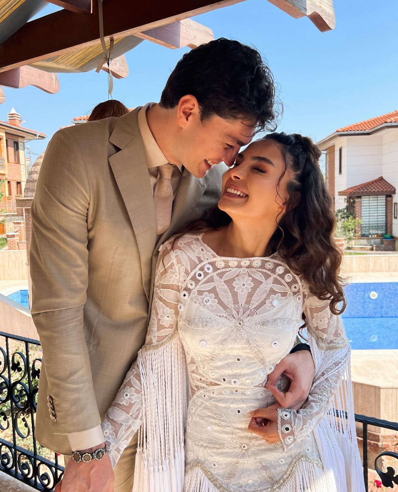 Evlilik yolunda ilk adımı attılar... Ebru Şahin ile Cedi Osman nişanlandı 11