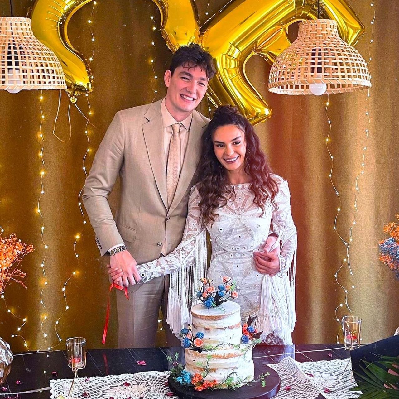 Evlilik yolunda ilk adımı attılar... Ebru Şahin ile Cedi Osman nişanlandı 12