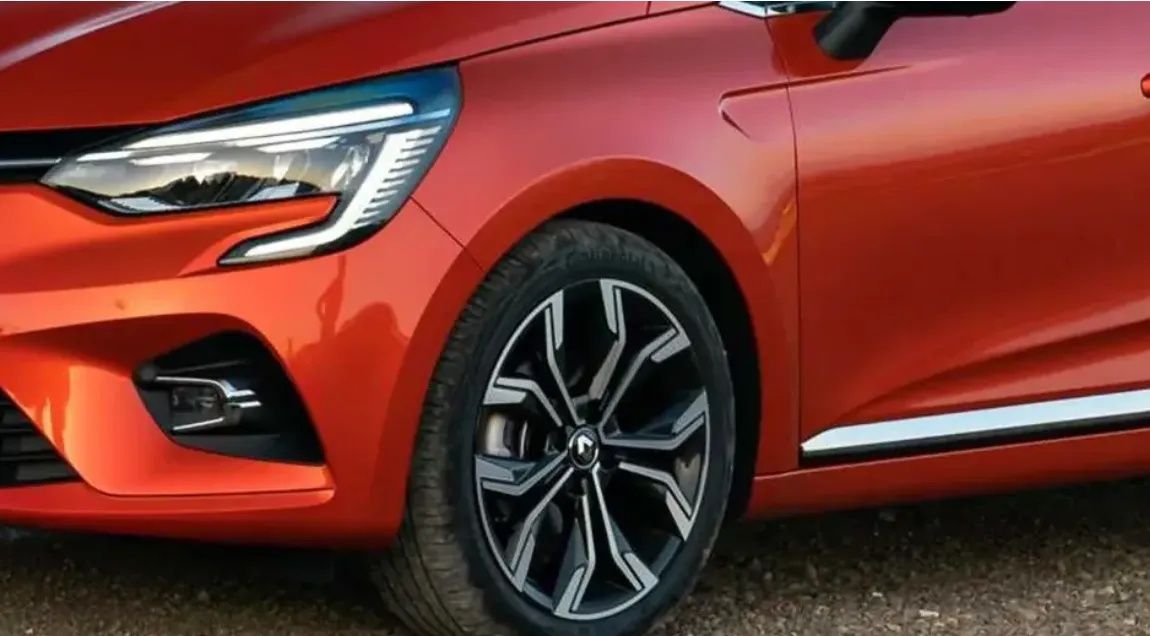 Renault Clio Fiyatlarında Bu Fırsat Kaçmaz! 2022 Clio Fiyat Listesi Kendine Bir Kez Daha Baktırıyor 9