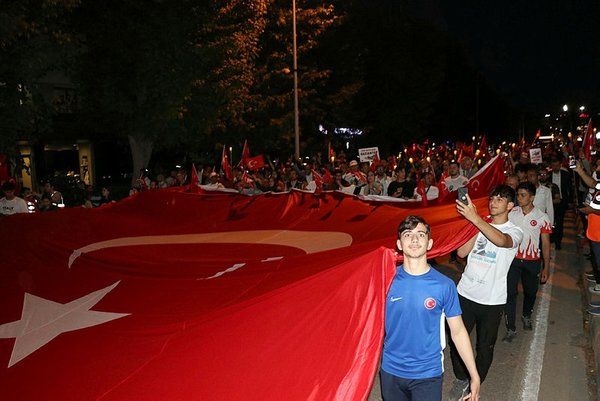 Kurtuluş mücadelesinin 103. yıl dönümü: 19 Mayıs Atatürk'ü Anma, Gençlik ve Spor Bayramı tüm yurtta coşkuyla kutlanıyor! 12
