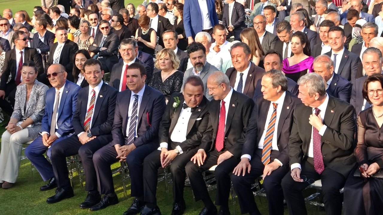 Kılıçdaroğlu, İmamoğlu ve Yavaş'ı buluşturan düğün! Başkan Böcek oğlunun nikahını kıydı 2