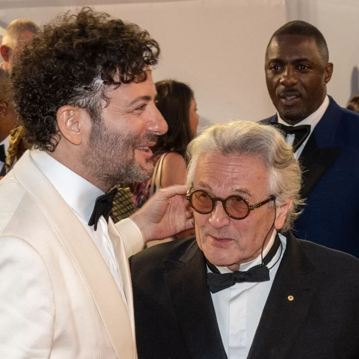 Begüm Kütük ile Erdil Yaşaroğlu, Cannes Film Festivali'ne katıldı 8