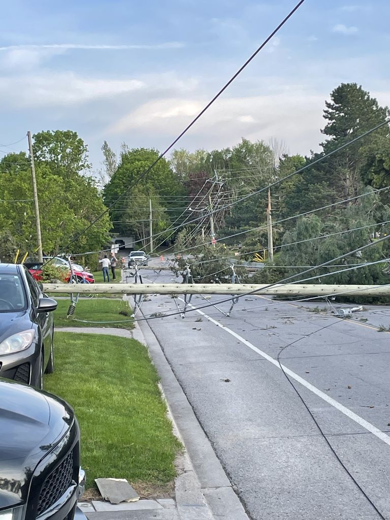 Kanada’yı fırtına vurdu! 8 kişi öldü, 1 milyon kişi elektriksiz kaldı 10