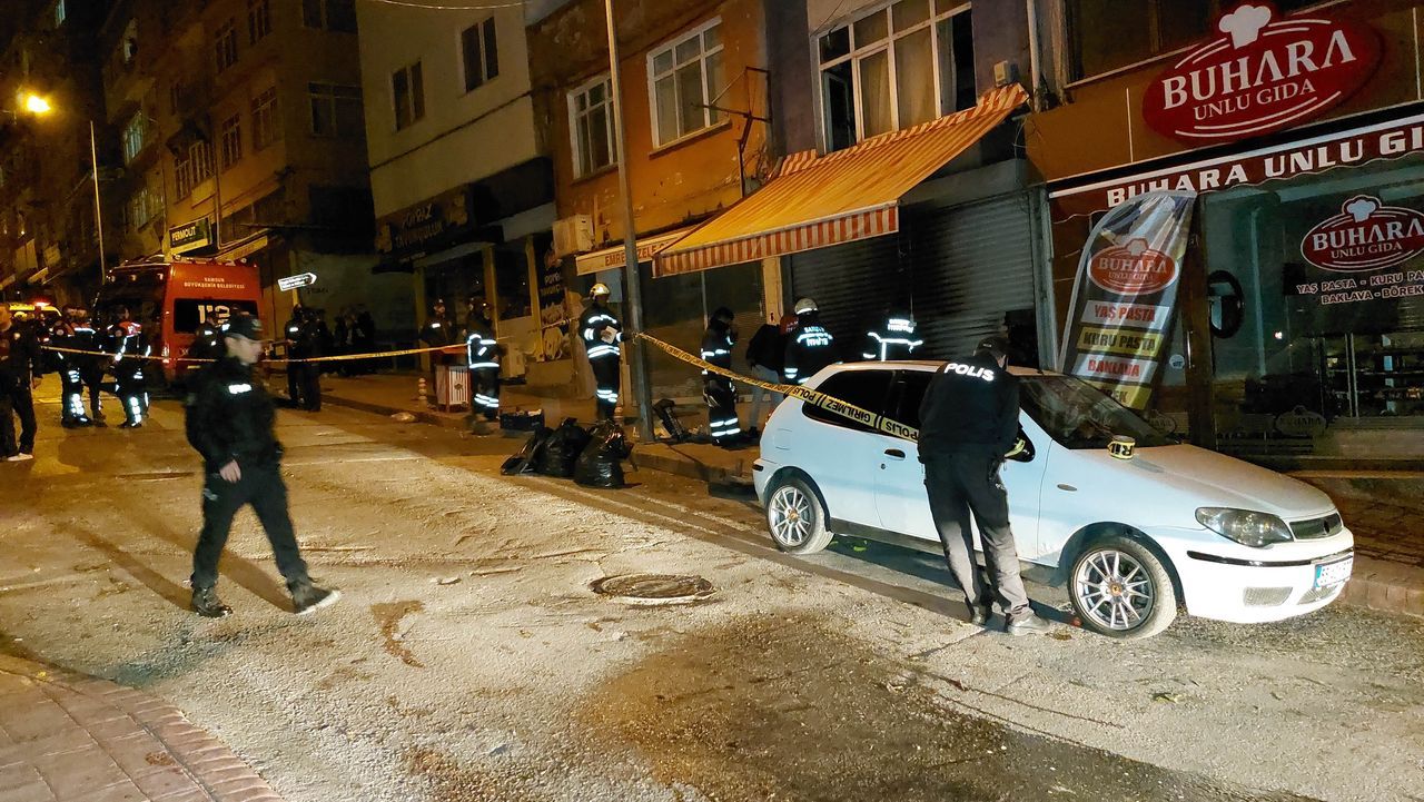 Manavda önce silahlı çatışma, sonra kundaklama: 3'ü ağır 5 yaralı 9