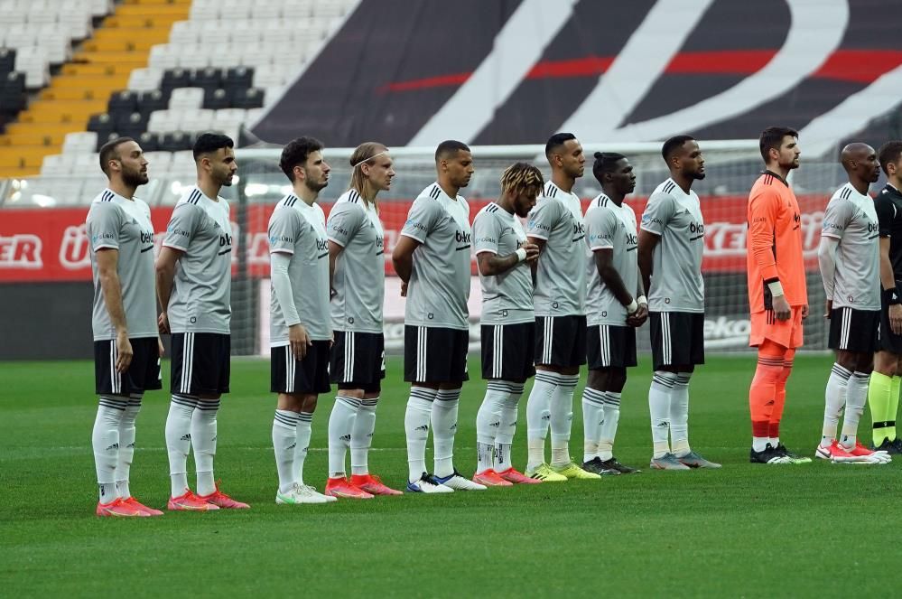 Galatasaray, milli forvet Cenk Tosun'un transferi için harekete geçti 1