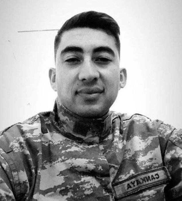 İzmirli şehit Piyade Uzman Çavuş Hüseyin Cankaya'dan yürek burkan vasiyet: Bir ay sonra evlenecekti! 3