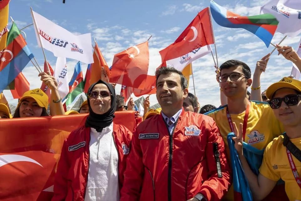 Tarihi anlar: TEKNOFEST Azerbaycan başladı! "Dünyanın en iyisi olabilirsiniz" 19