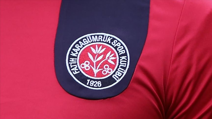 Teknik direktör Volkan Demirel ile Süper Lig ekibi Fatih Karagümrük'ün yolları ayrıldı 1