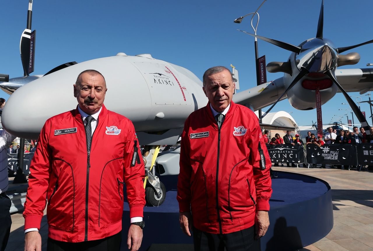 Cumhurbaşkanı Erdoğan ile Aliyev'den sürpriz: Akıncı SİHA'yı birlikte imzaladılar! 1