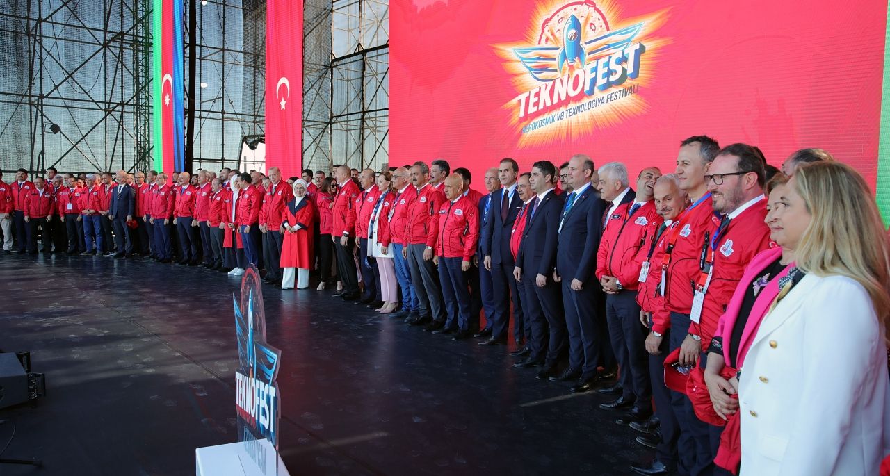 Cumhurbaşkanı Erdoğan ile Aliyev'den sürpriz: Akıncı SİHA'yı birlikte imzaladılar! 9