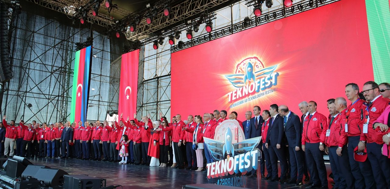 Cumhurbaşkanı Erdoğan ile Aliyev'den sürpriz: Akıncı SİHA'yı birlikte imzaladılar! 8
