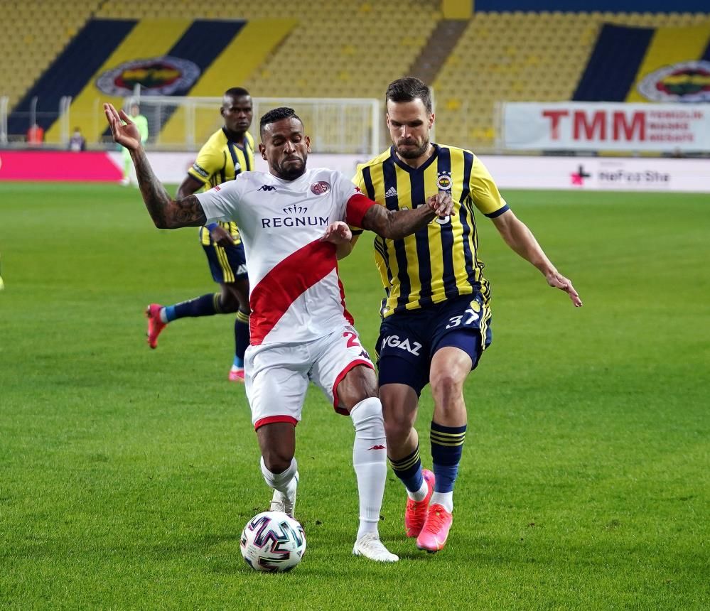 Fenerbahçe'de tecrübeli futbolcu Filip Novak ile yollar ayrılıyor iddiası 16
