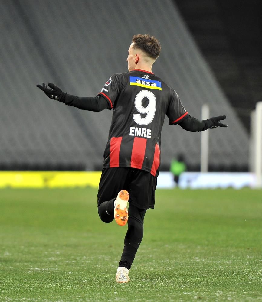 Fatih Karagümrüklü futbolcu Emre Mor'a Serie A takımı Fiorentina talip oldu! Herkes bu teklifi konuşuyor 4