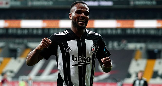 Süper Lig'de transfer dönemi başlıyor! İşte sözleşmesi sona eren, serbest kalan futbolcular 47