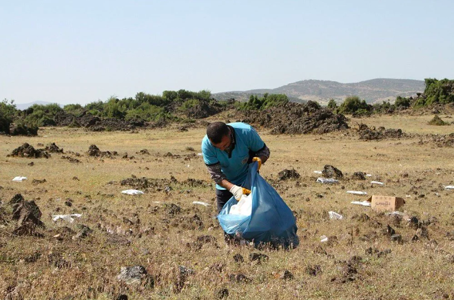 UNESCO tescilli doğal alan çöplüğe döndü: Belediye ekipleri harekete geçti 4