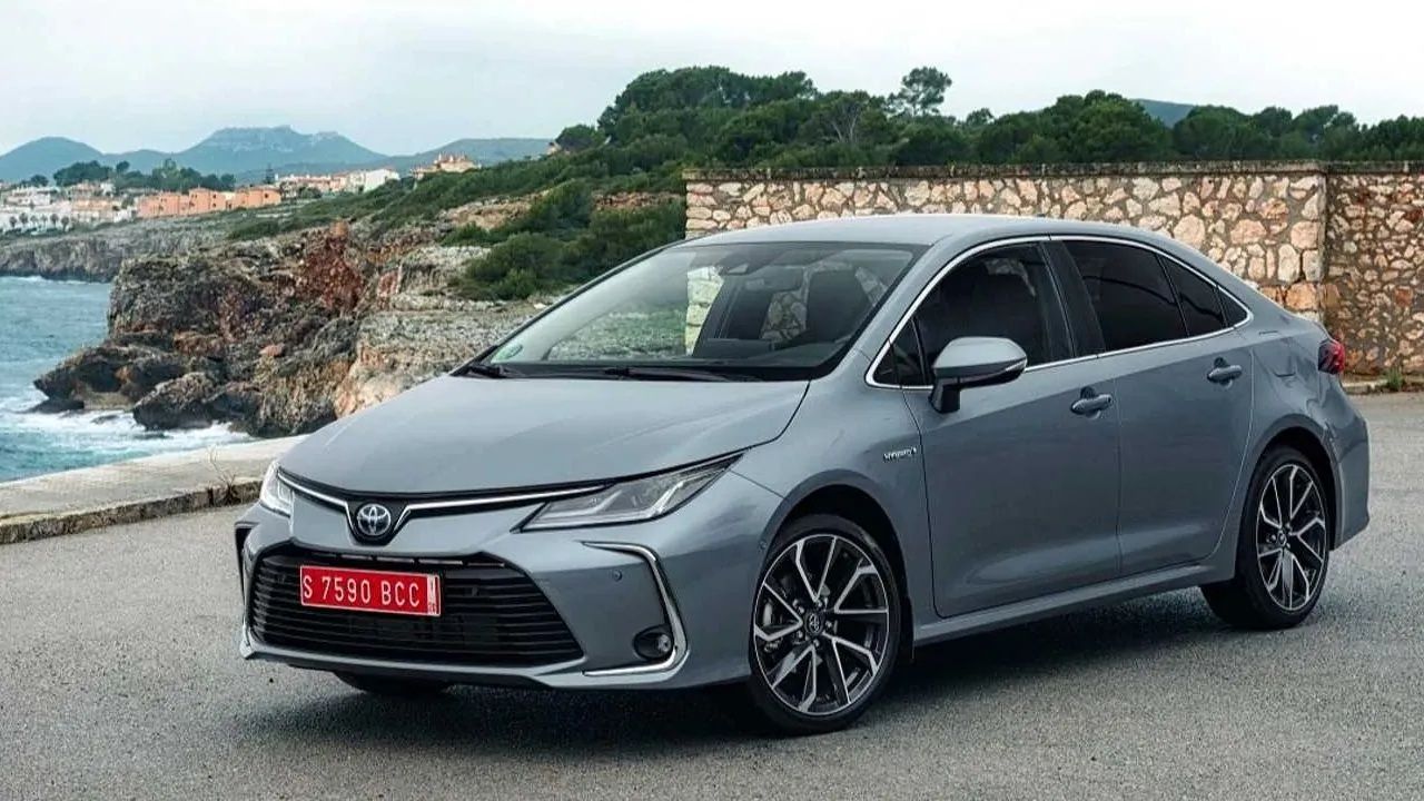 Toyota fiyat listesi 2022'de çıldırdı! Toyota Corolla Sedan'da böyle fiyat Bulunmaz 6
