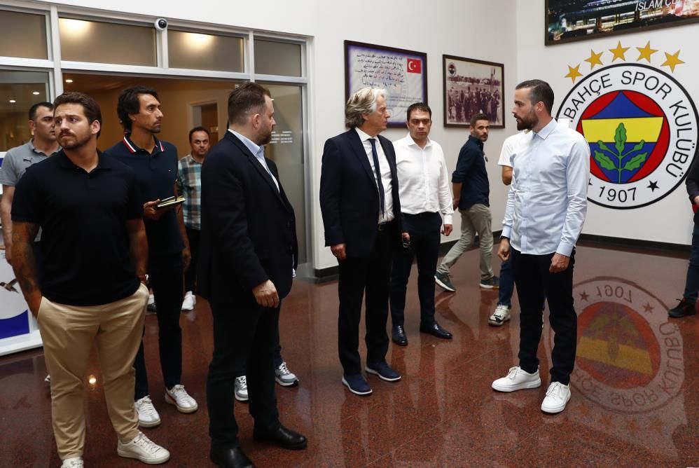 Fenerbahçe'nin yeni teknik direktörü Jorge Jesus'tan Kim Min Ja ve Diego Rossi'nin satışına veto 4