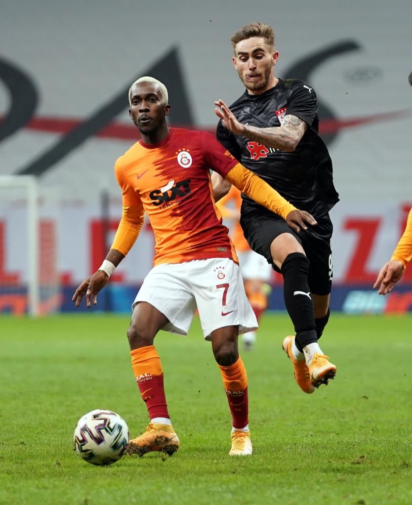 Galatasaray'a dönmek isteyen Henry Onyekuru, 11 Haziran'daki seçimden sonra kararını verecek 1