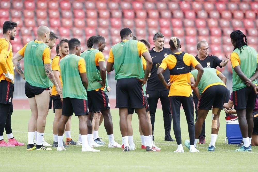 Galatasaray'a dönmek isteyen Henry Onyekuru, 11 Haziran'daki seçimden sonra kararını verecek 12