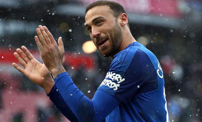Everton ile yollarını ayıran milli forvet Cenk Tosun'un Beşiktaş'tan alacağı ücret ortaya çıktı 10