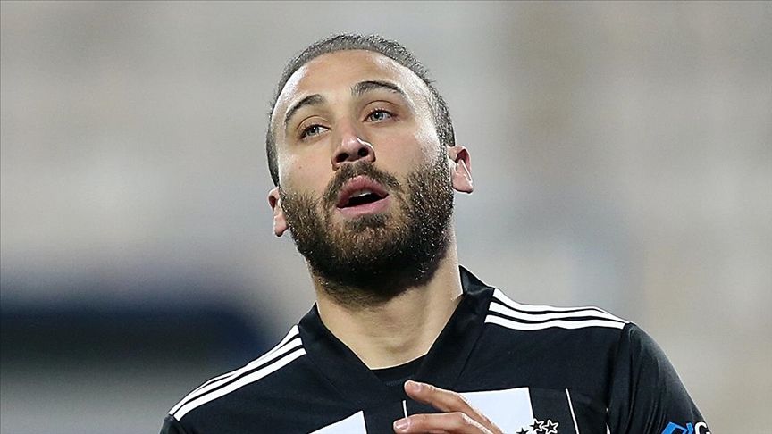 Everton ile yollarını ayıran milli forvet Cenk Tosun'un Beşiktaş'tan alacağı ücret ortaya çıktı 12