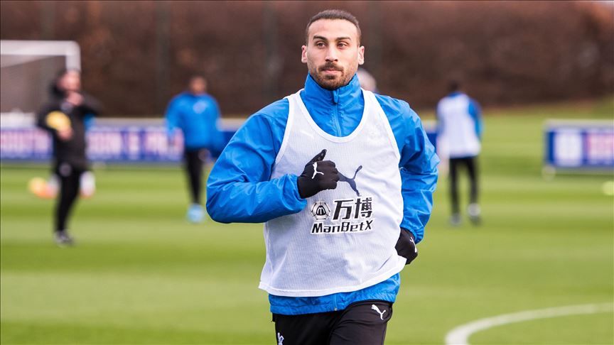 Everton ile yollarını ayıran milli forvet Cenk Tosun'un Beşiktaş'tan alacağı ücret ortaya çıktı 7