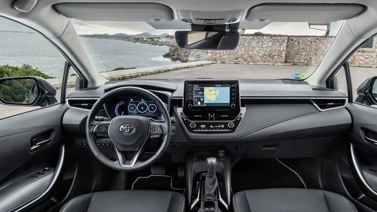 Toyota Corolla Yeni Fiyatıyla Tercih Bırakmıyor! Corolla Sedan Hybrid Fiyat listesi inanılmaz 7
